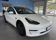 Tesla Model 3 Sedan 0,0 366 kw