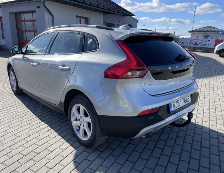Volvo V40 Hatchback 2,0 l 140 kw