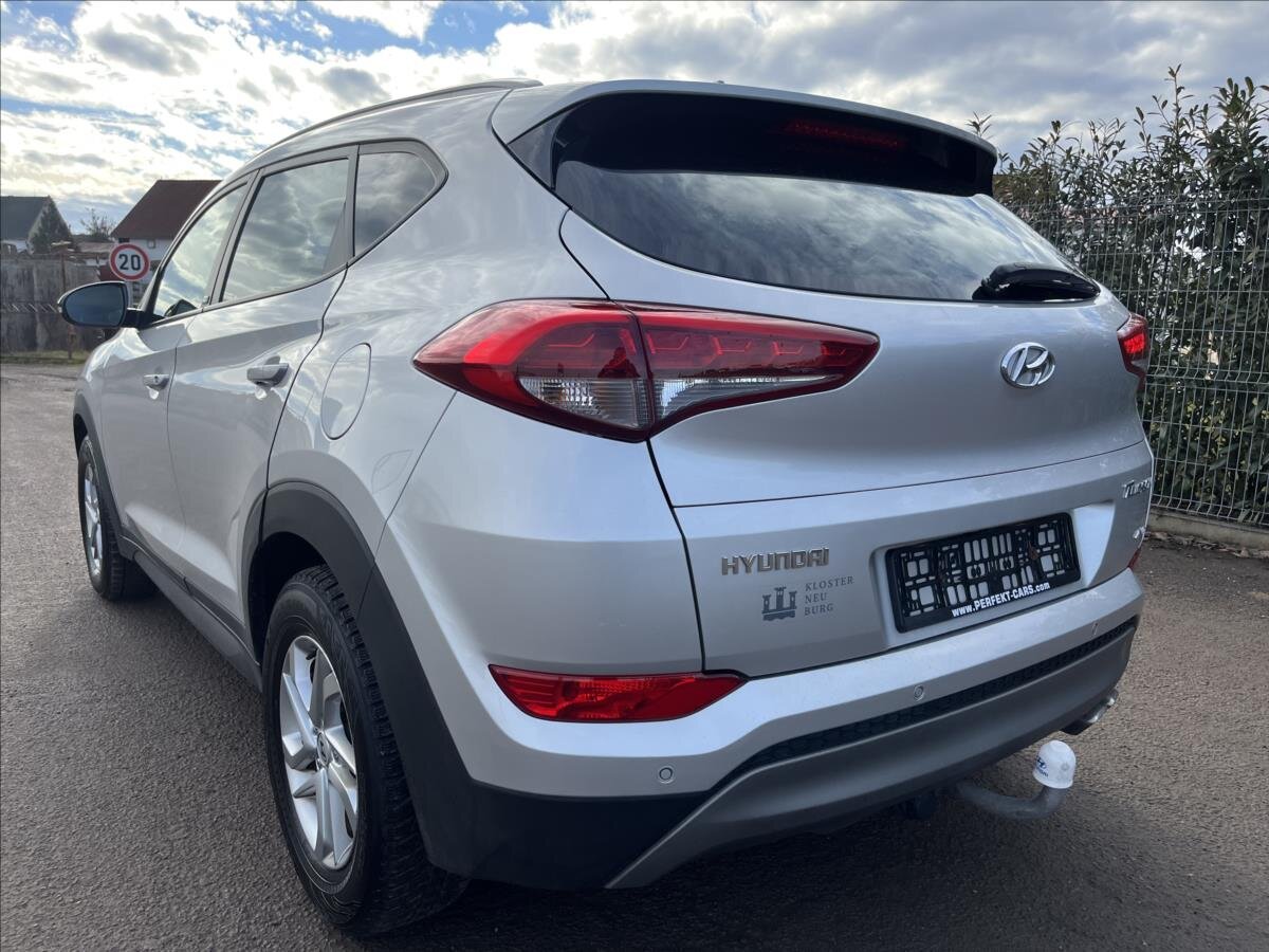 Hyundai Tucson SUV 2,0 l 100 kw