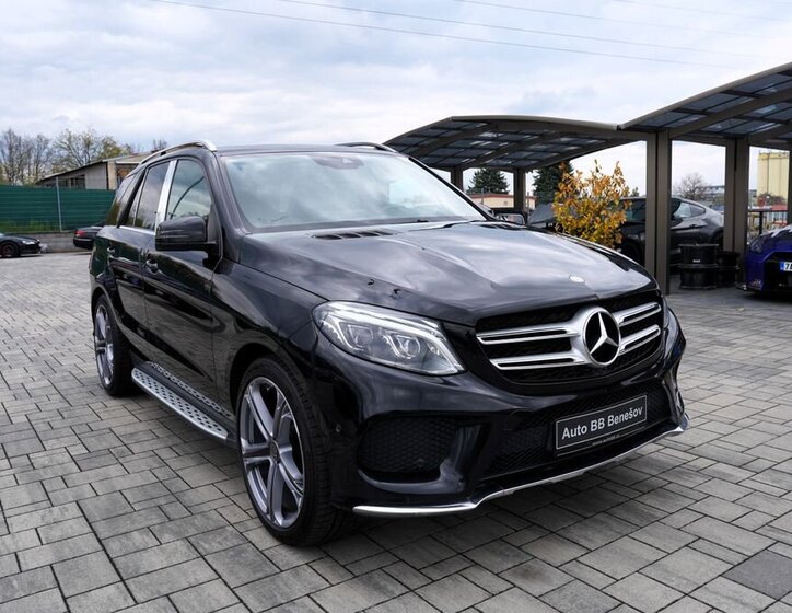 Mercedes-Benz GLE SUV / Terénní 3,0 l 190 kw