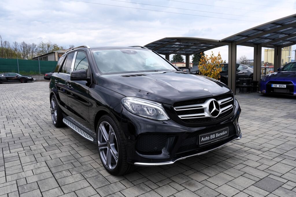Mercedes-Benz GLE SUV / Terénní 3,0 l 190 kw