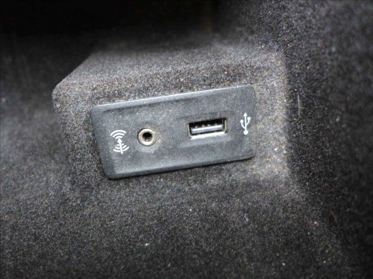 Volkswagen Passat Kombi 1,6 l 88 kw