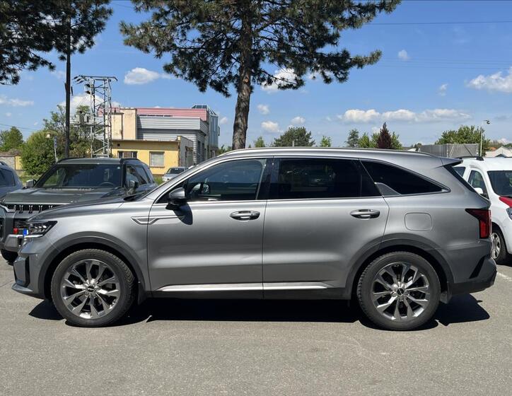 KIA Sorento 8