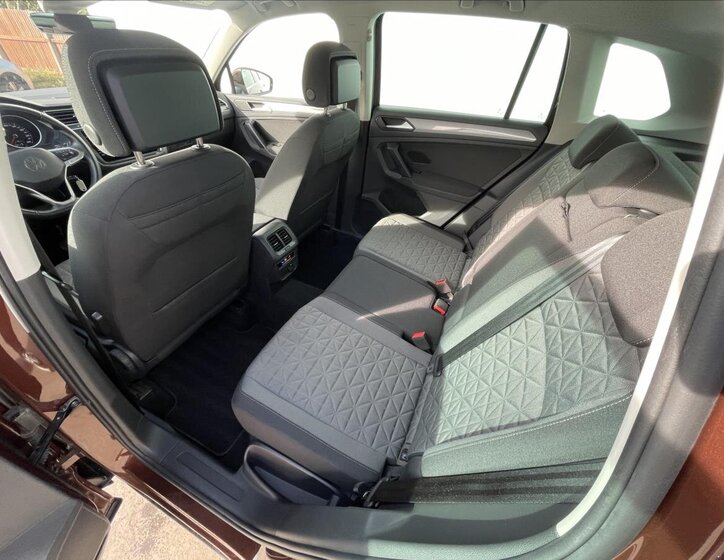 Volkswagen Tiguan 16