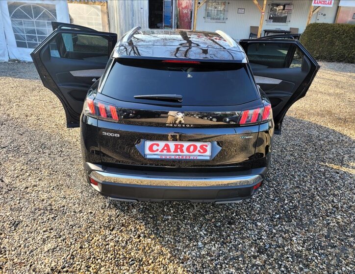 Peugeot 3008 SUV 1,6 l 133 kw