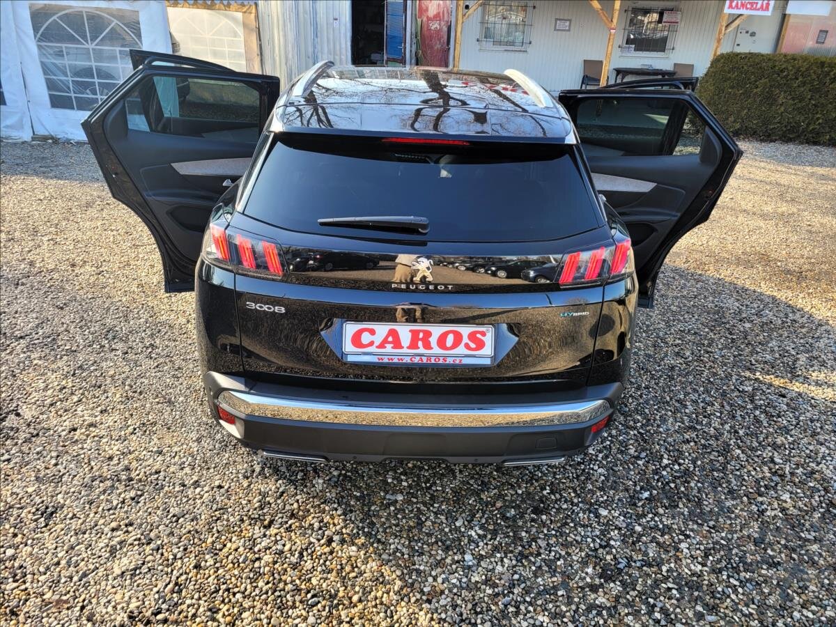 Peugeot 3008 SUV 1,6 l 133 kw