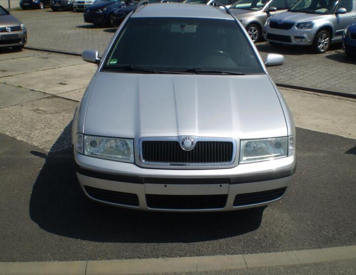 Škoda Octavia 1