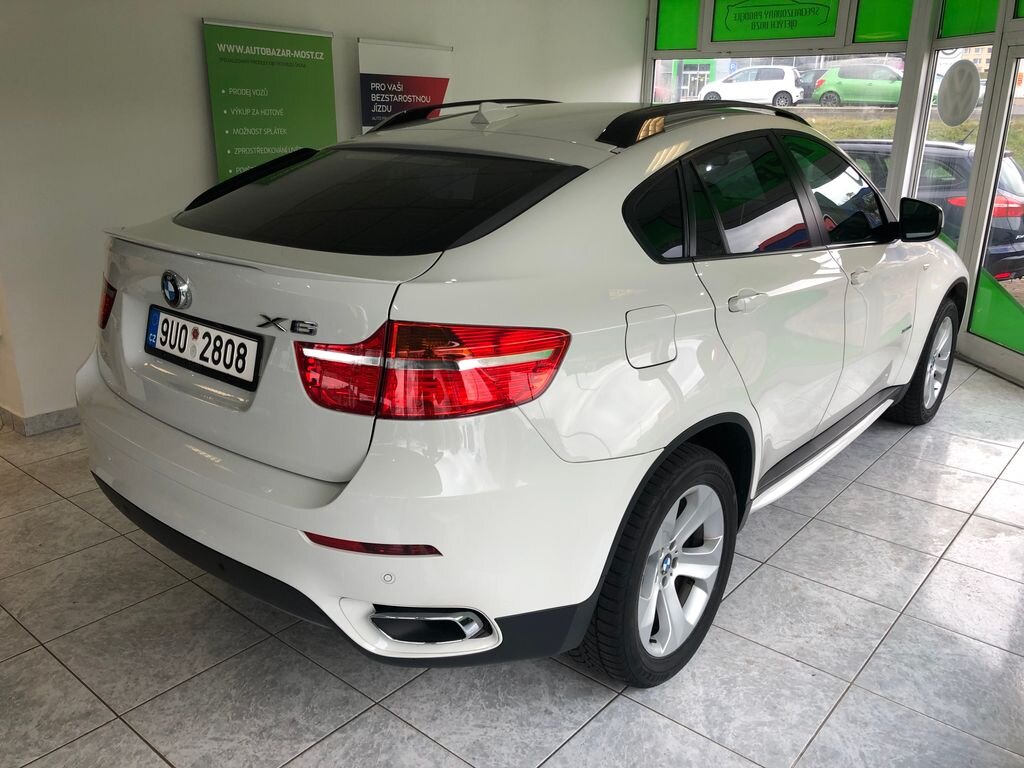 BMW X6 Kombi 3,0 l 180 kw