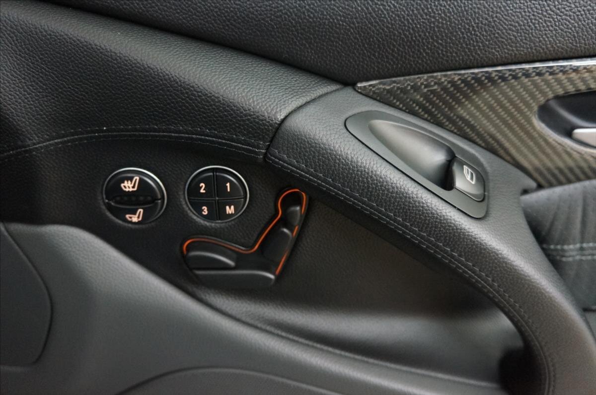 Mercedes-Benz SL Kabriolet 5,5 l 471 kw