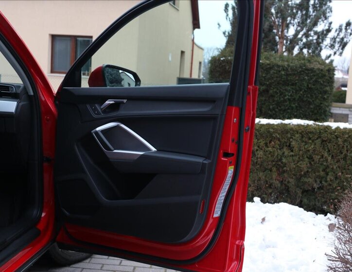 Audi Q3 SUV / Terénní 2,0 l 140 kw