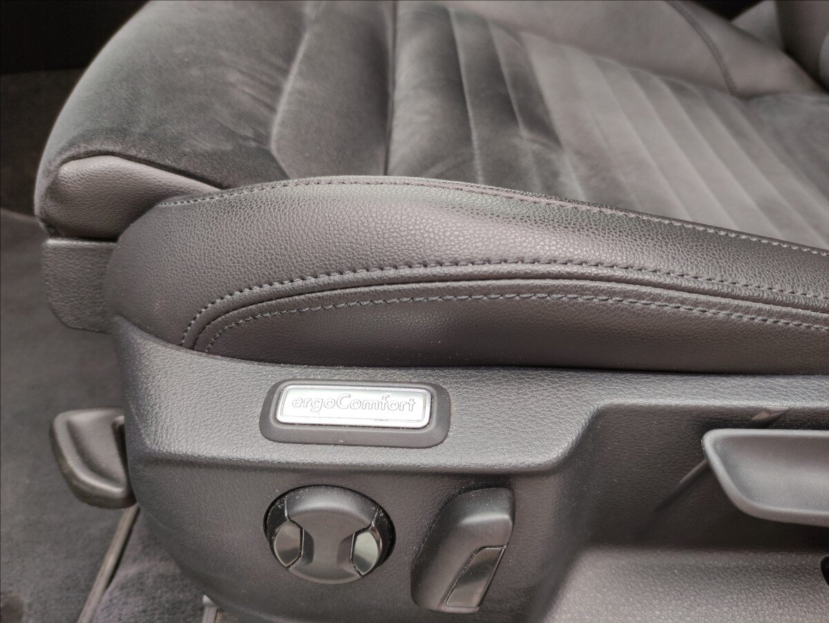 Volkswagen Passat Kombi 2,0 l 110 kw