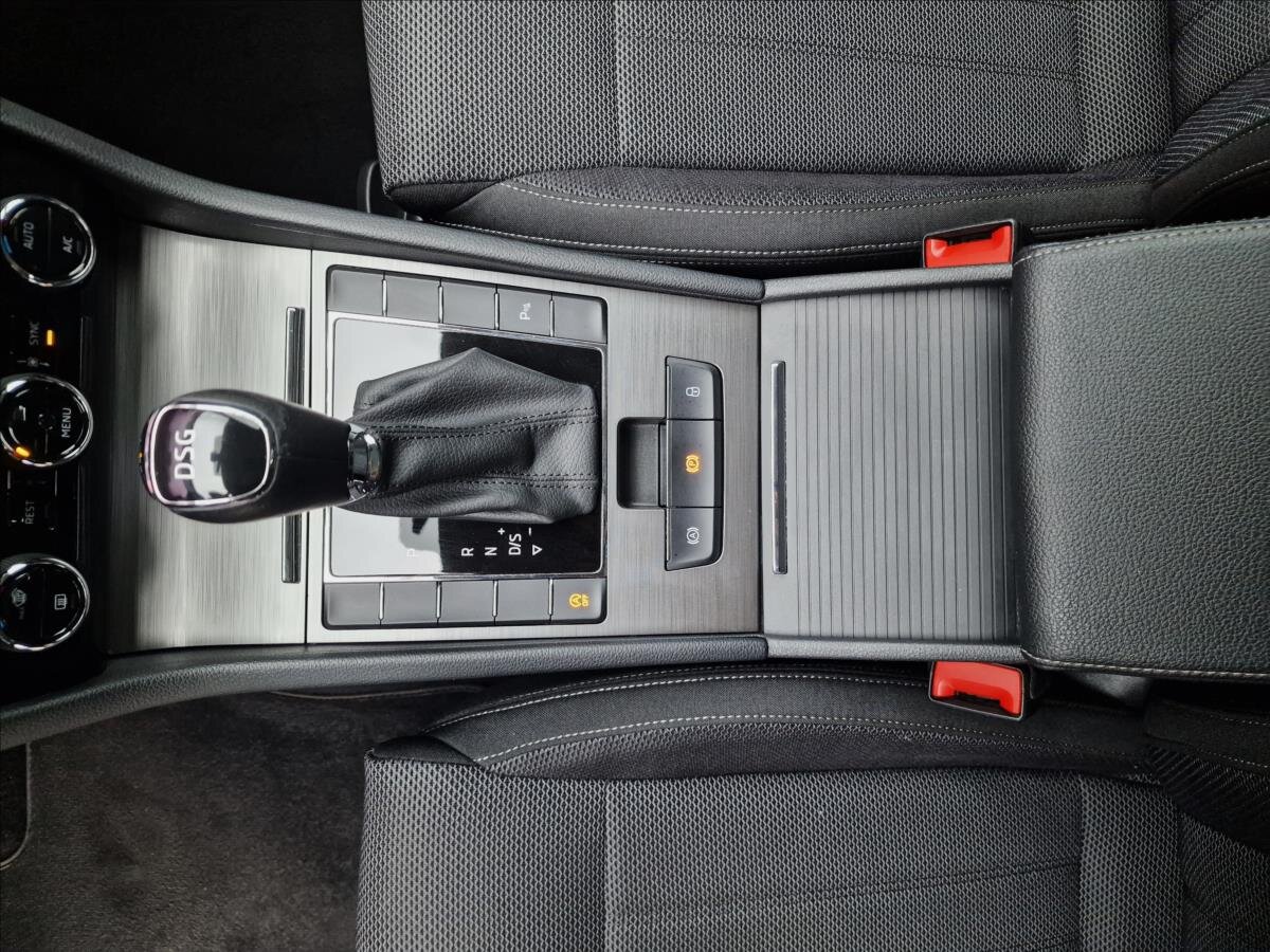Škoda Superb Kombi 1,5 l 110 kw