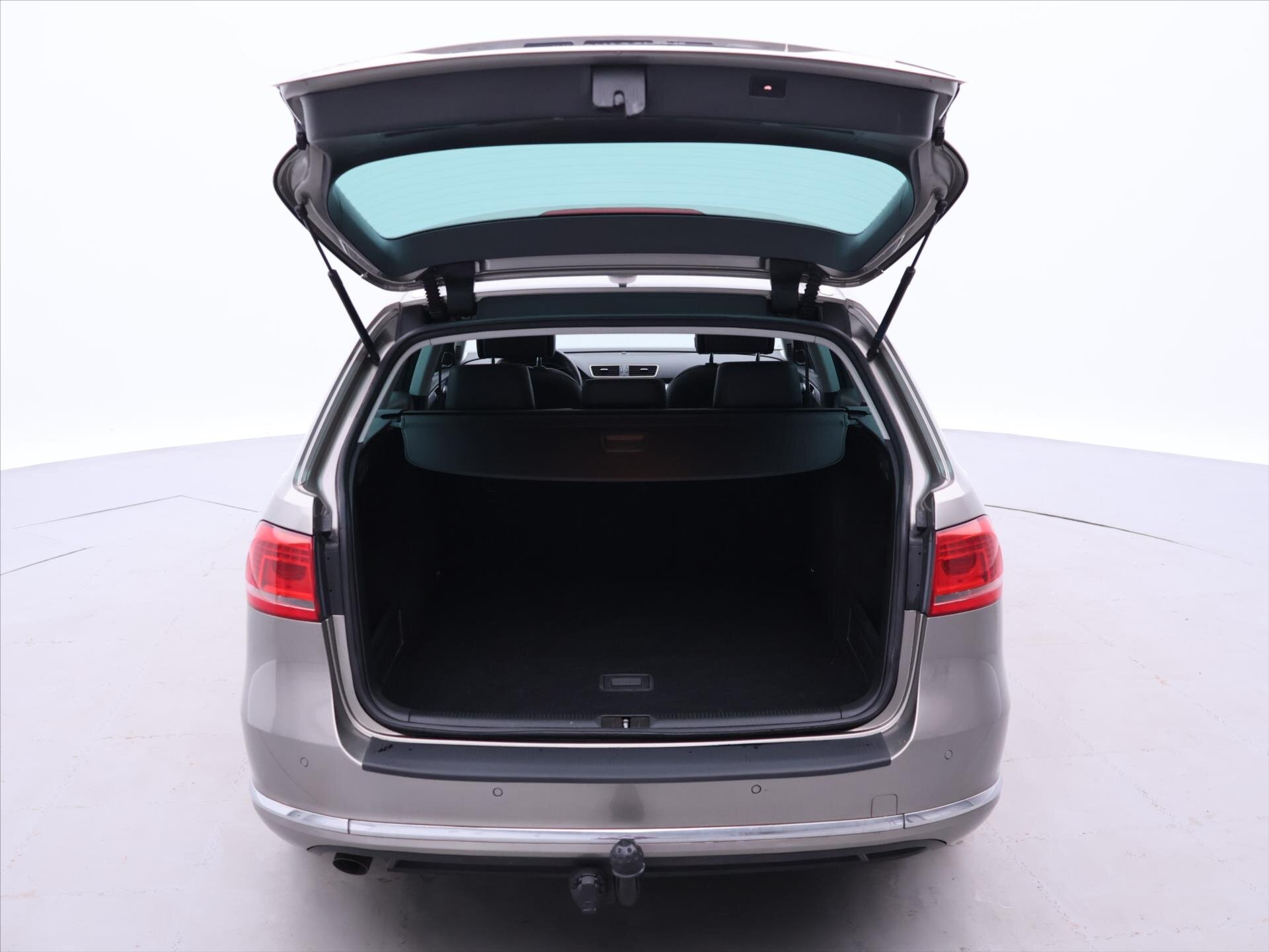 Volkswagen Passat Kombi 1,6 l 77 kw