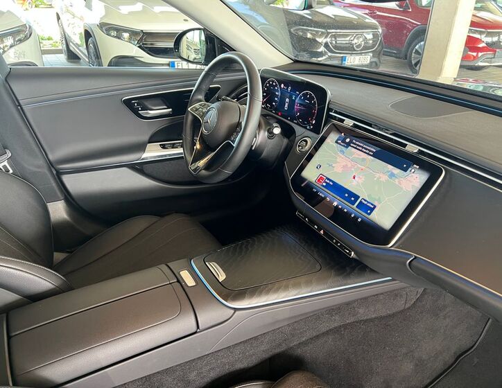 Mercedes-Benz Třídy E 12