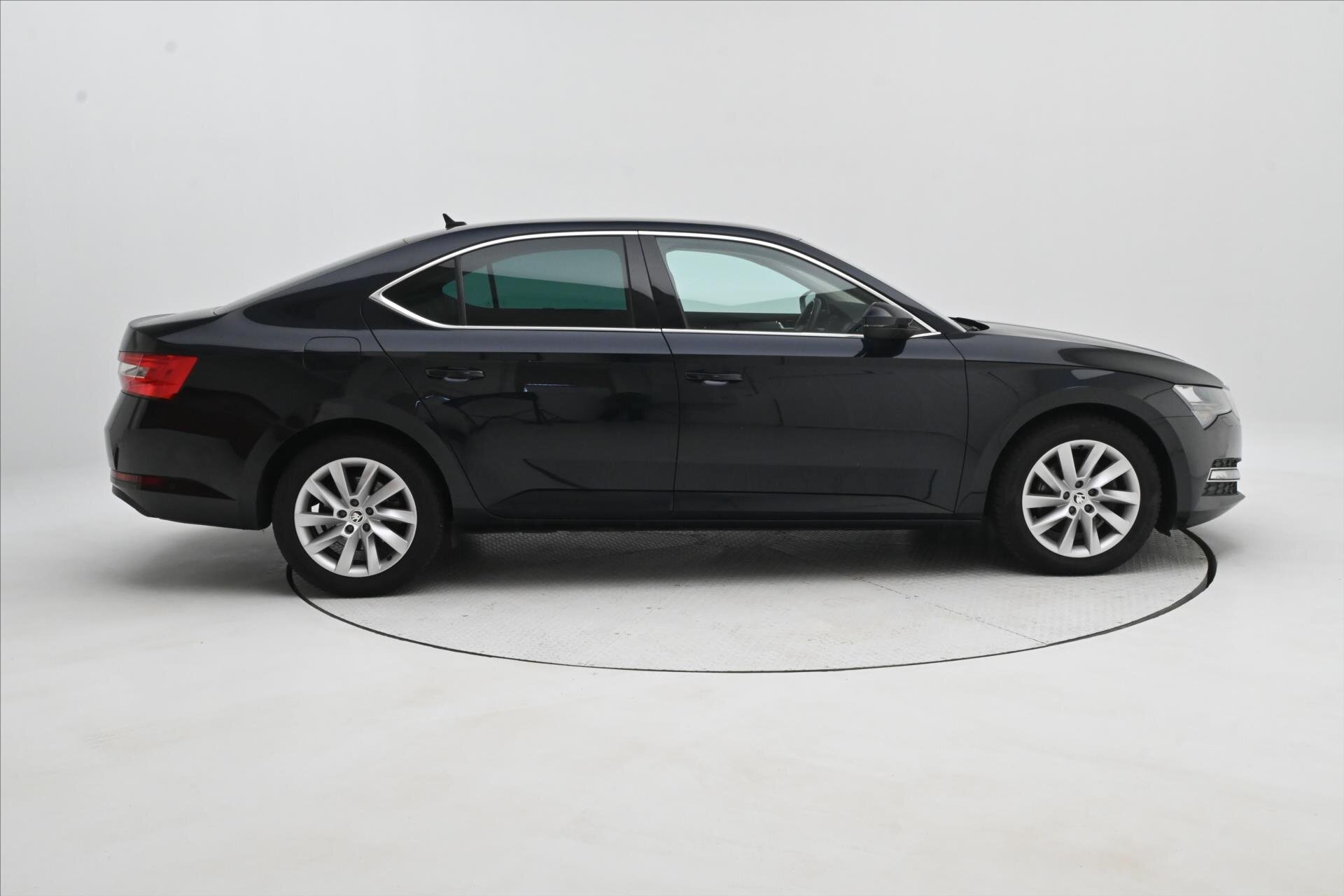 Škoda Superb Liftback 2,0 l 110 kw