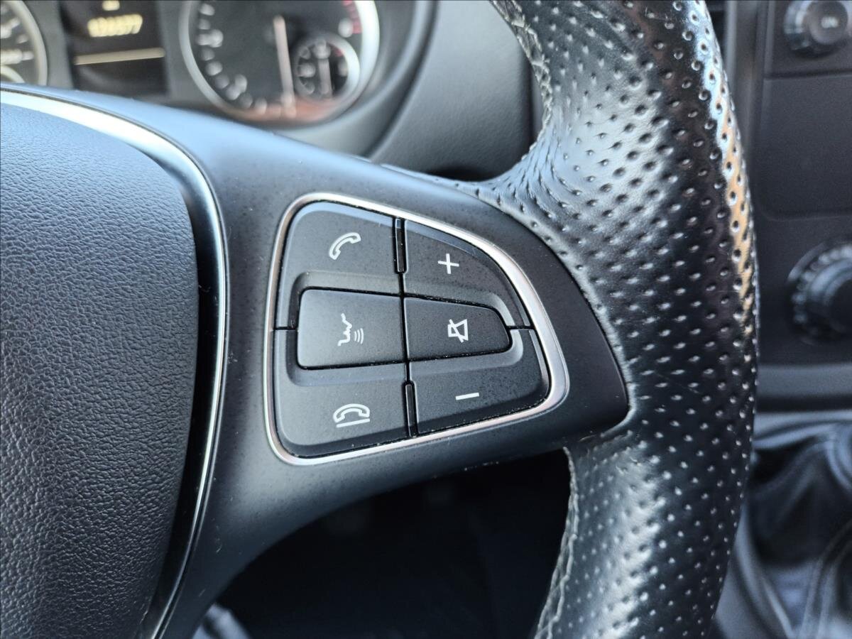 Mercedes-Benz Vito VAN-Minibus 1,8 l 100 kw