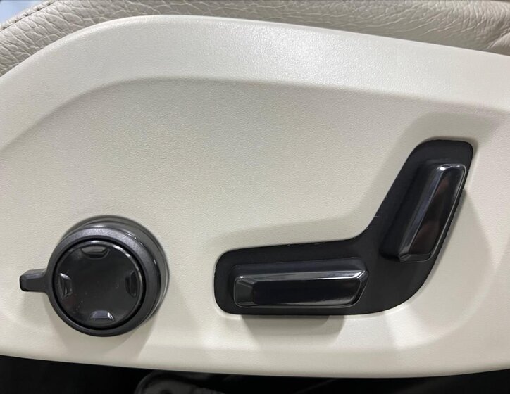 Volvo XC60 SUV 2,0 l 186 kw