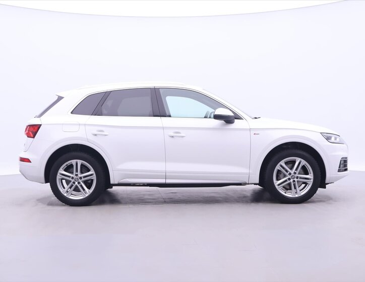 Audi Q5 SUV / Terénní 2,0 l 140 kw