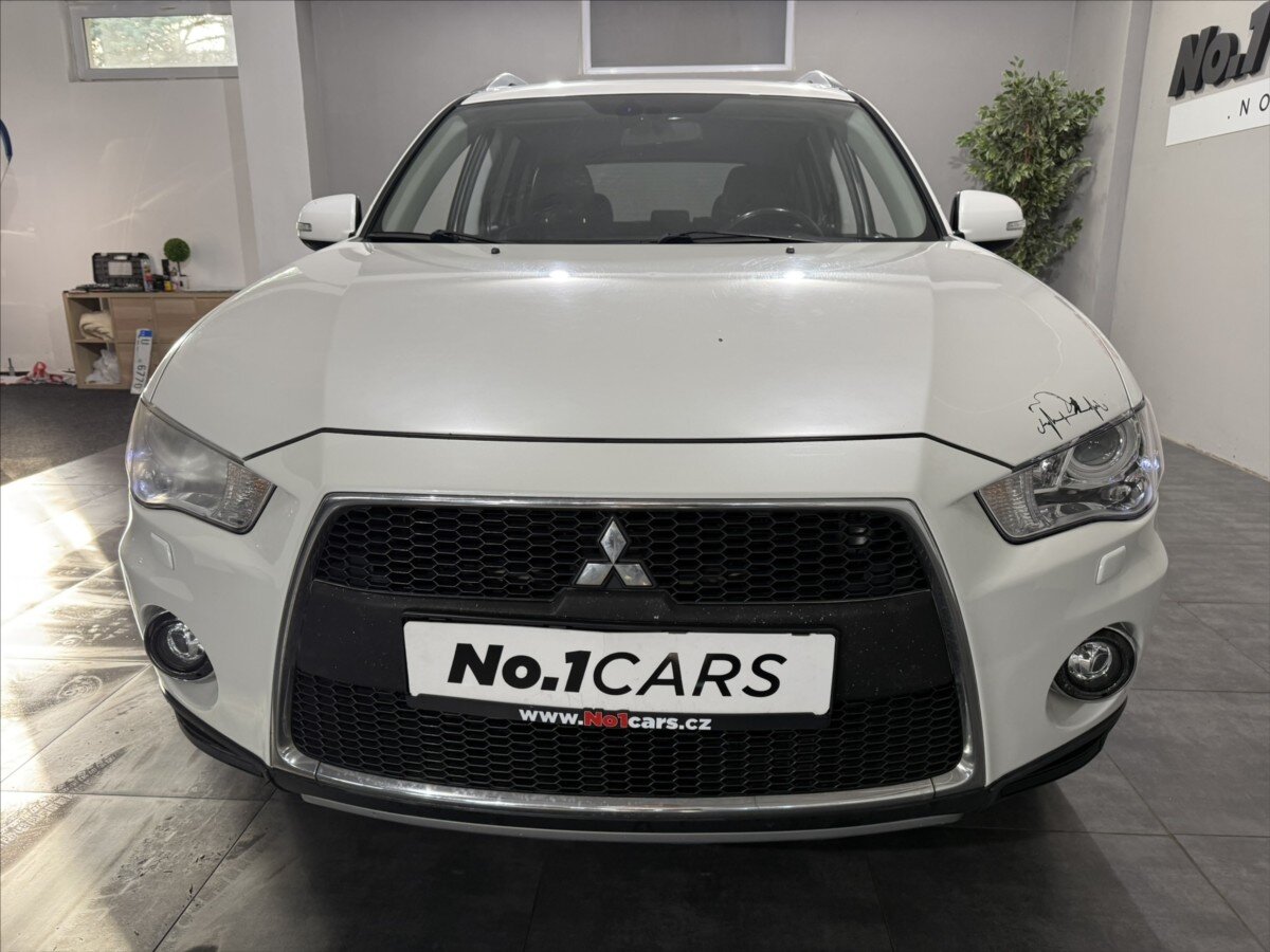 Mitsubishi Outlander SUV / Terénní 2,2 l 115 kw