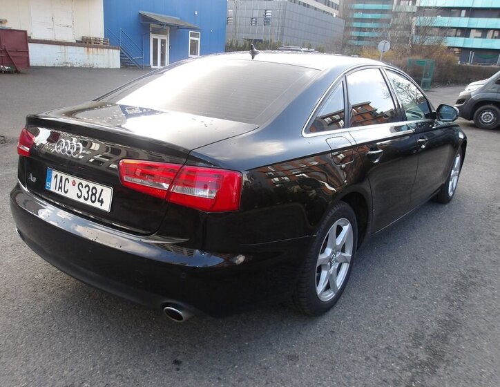 Audi A6 Sedan / Limuzína 3,0 l 150 kw