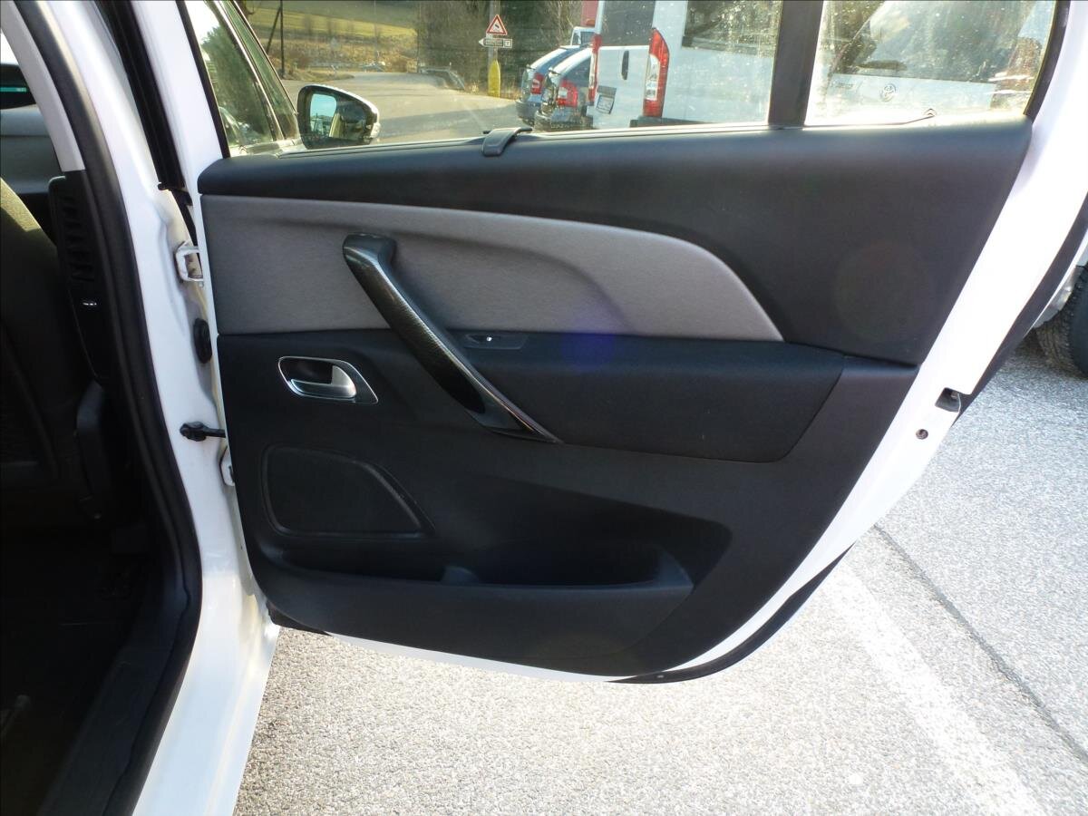 Citroën Grand C4 Picasso Kombi 2,0 l 110 kw