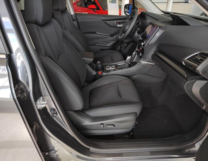 Subaru Forester SUV 2,0 l 110 kw