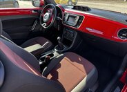 Volkswagen Beetle Hatchback 1,2 l 77 kw