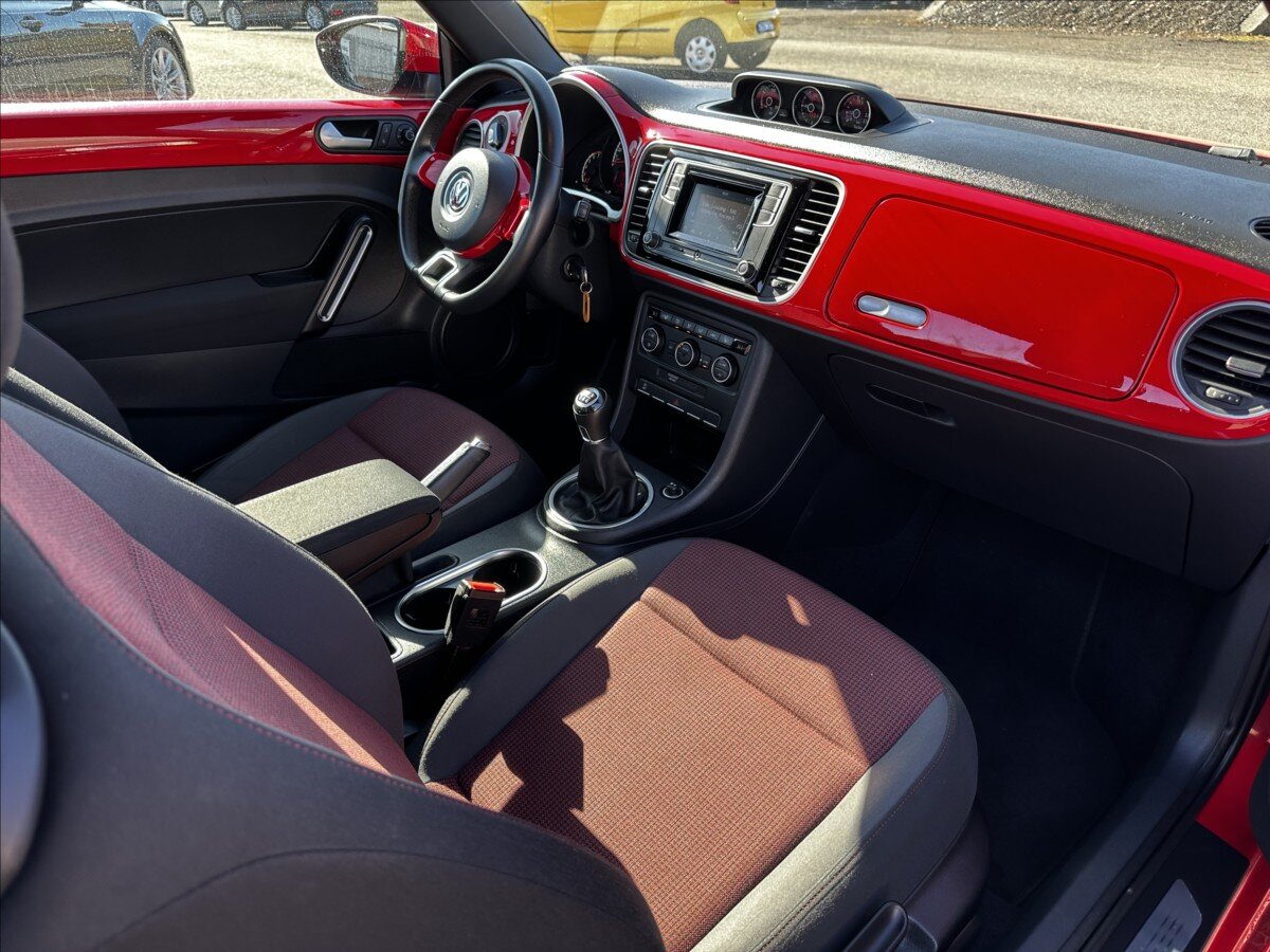Volkswagen Beetle Hatchback 1,2 l 77 kw