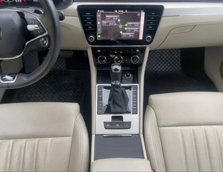 Škoda Superb Liftback 2,0 l 110 kw