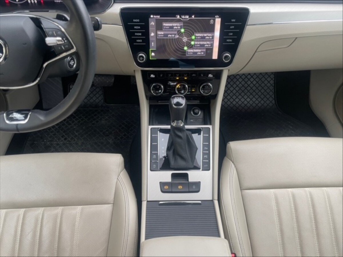 Škoda Superb Liftback 2,0 l 110 kw