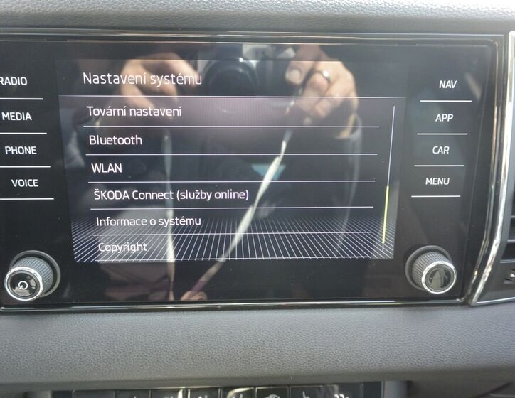 Škoda Karoq SUV / Terénní 2,0 l 110 kw