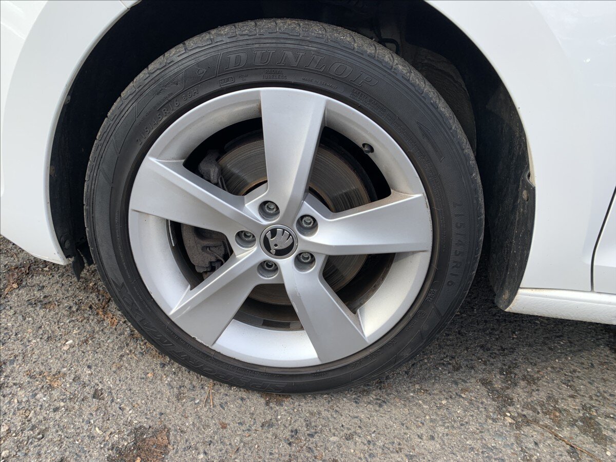 Škoda Rapid Hatchback 999,0 81 kw