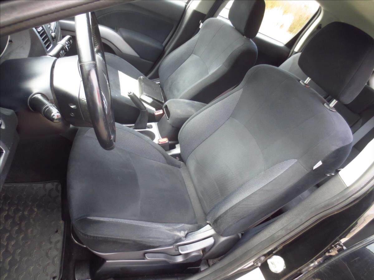 Mitsubishi Outlander SUV / Terénní 2,4 l 125 kw