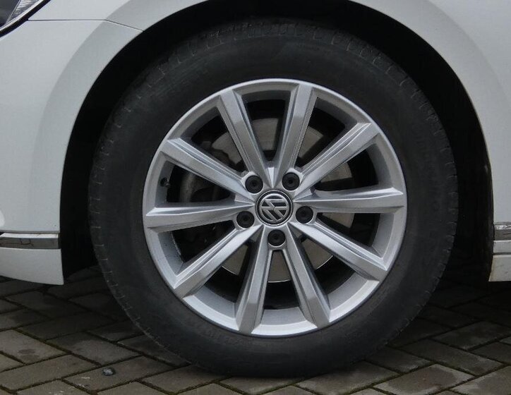 Volkswagen Passat 22