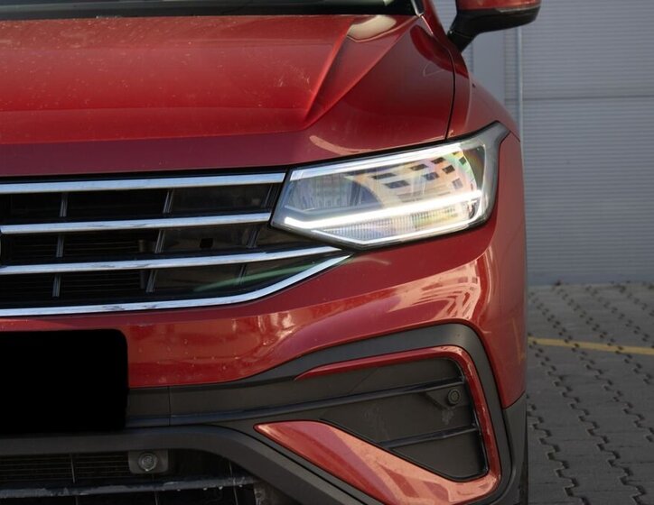 Volkswagen Tiguan SUV 1,5 l 110 kw