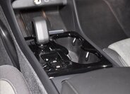 Volvo XC40 SUV / Terénní 2,0 l 120 kw