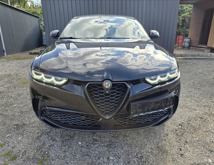 Alfa Romeo Tonale 4