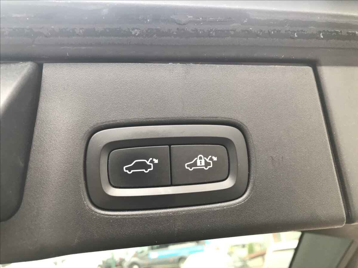 Volvo V90 Kombi 2,0 l 140 kw