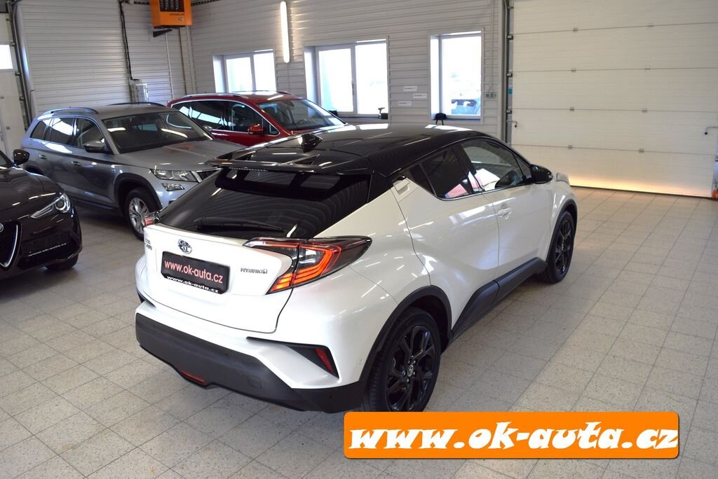 Toyota C-HR Hatchback 1,8 l 0