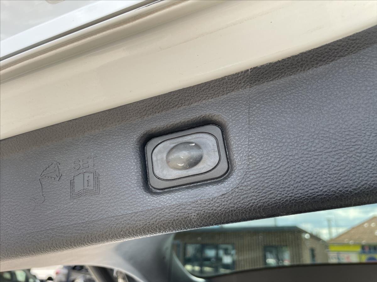 Ford S-MAX MPV 2,0 l 110 kw