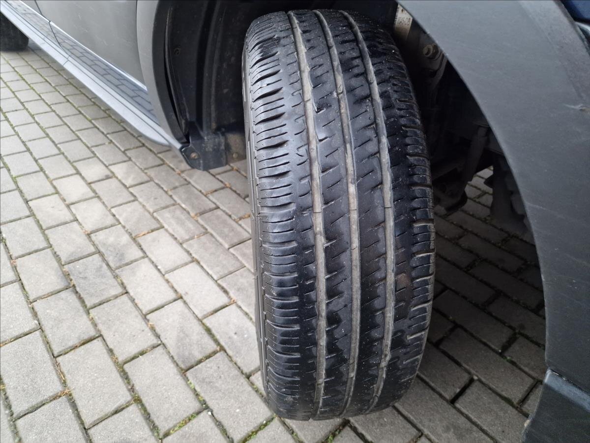 Ford Transit Kombi 2,0 l 96 kw