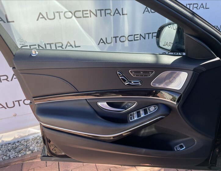 Mercedes-Benz Třídy S Sedan / Limuzína 4,0 l 345 kw