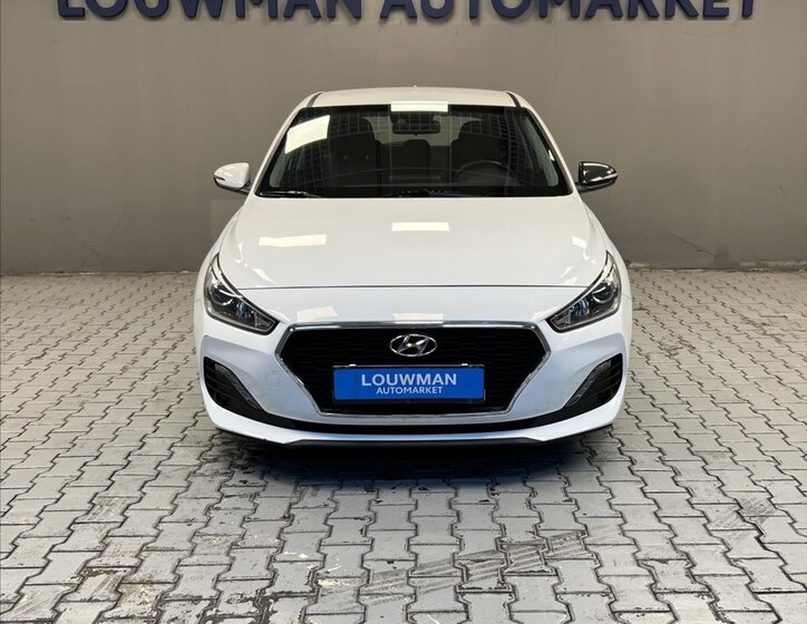 Hyundai i30 4