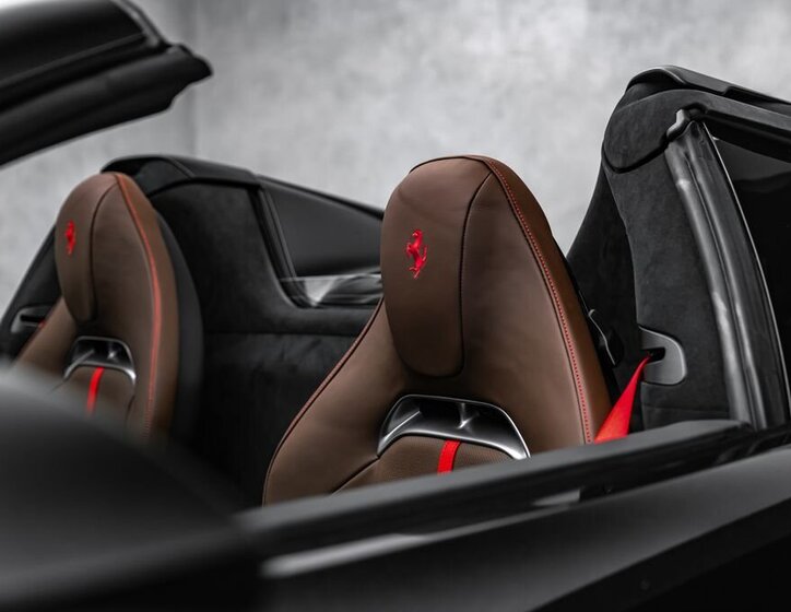 Ferrari Ostatní Kabriolet 6,5 l 607 kw