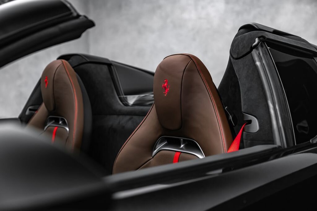 Ferrari Ostatní Kabriolet 6,5 l 607 kw