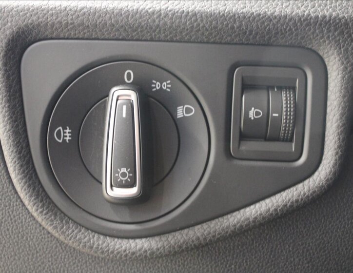 Volkswagen Touran MPV 1,2 l 81 kw