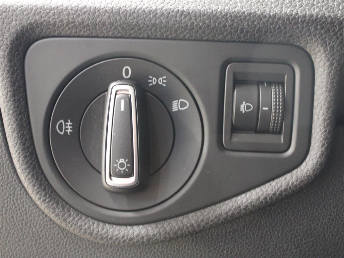 Volkswagen Touran MPV 1,2 l 81 kw