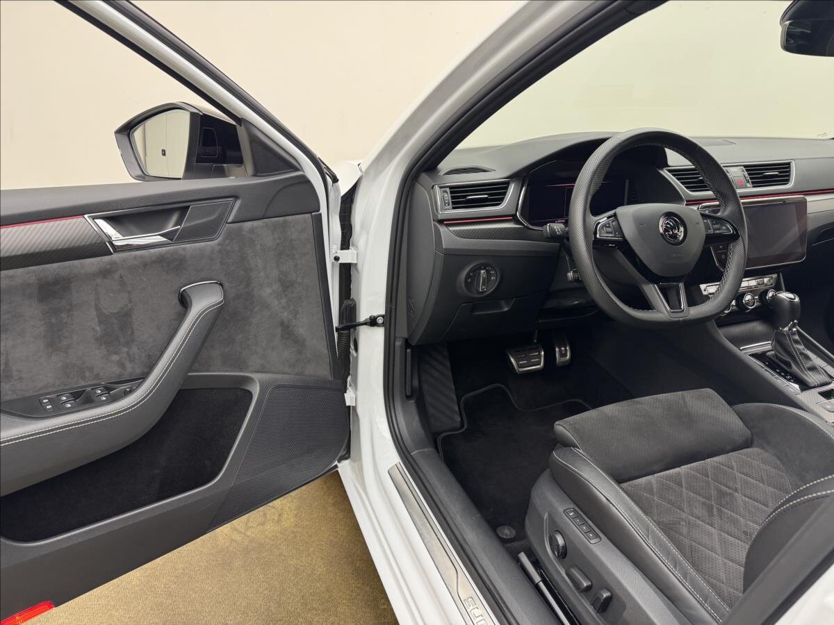 Škoda Superb Kombi 2,0 l 140 kw