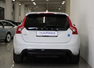 Volvo V60 Kombi 2,0 l 270 kw