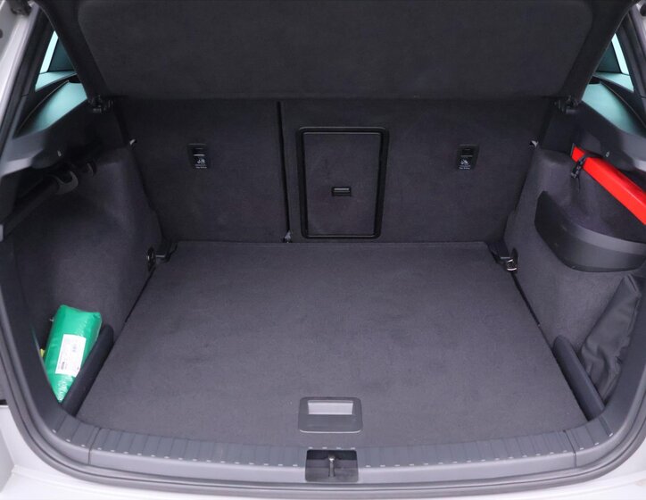 Škoda Karoq SUV / Terénní 2,0 l 110 kw